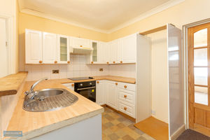 Kitchen- click for photo gallery